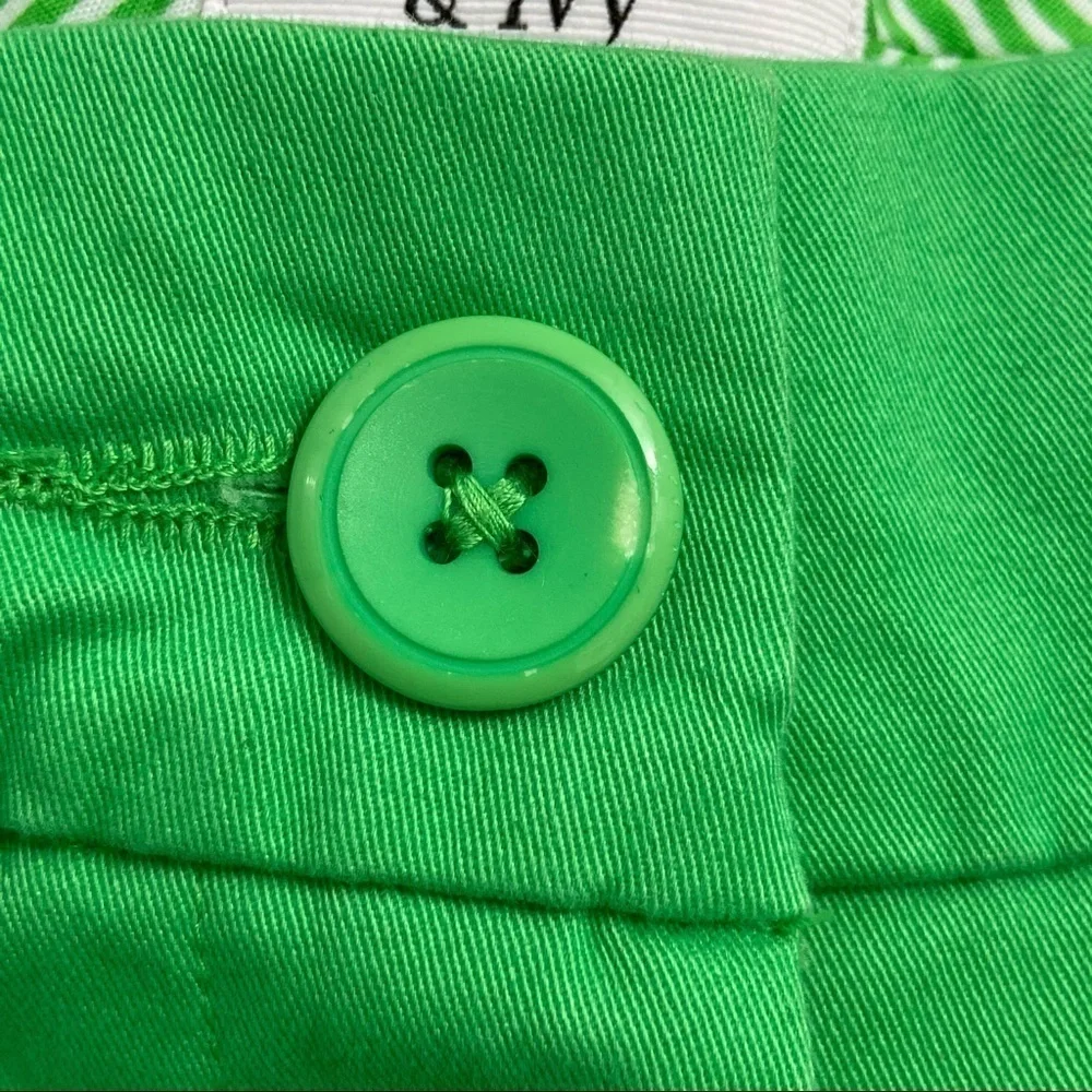 CROWN & IVY / Green Twill Shorts Size 6 - Picture 11 of 11